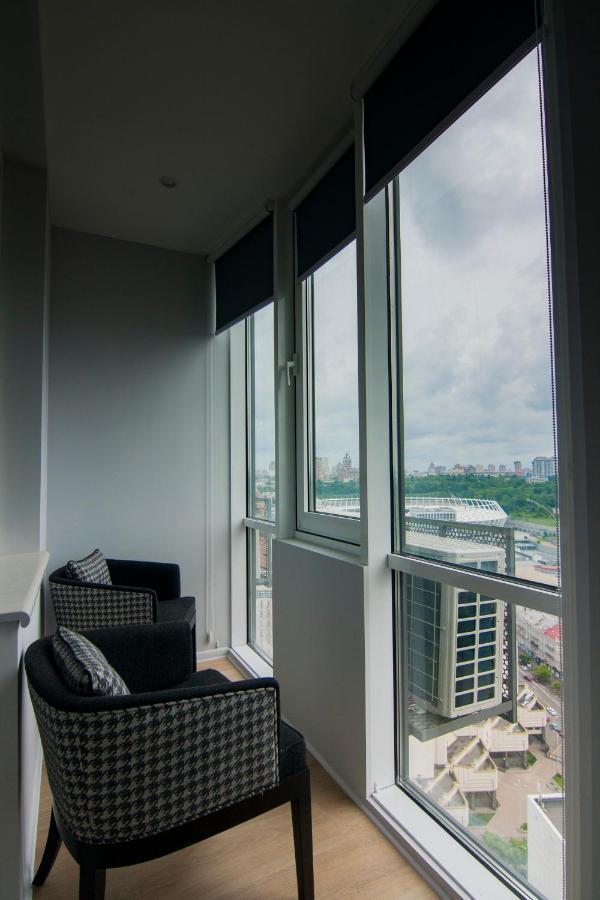 Royal Tower Residence Big Vip Apartment In Center Floor 27 Kyjev Exteriér fotografie