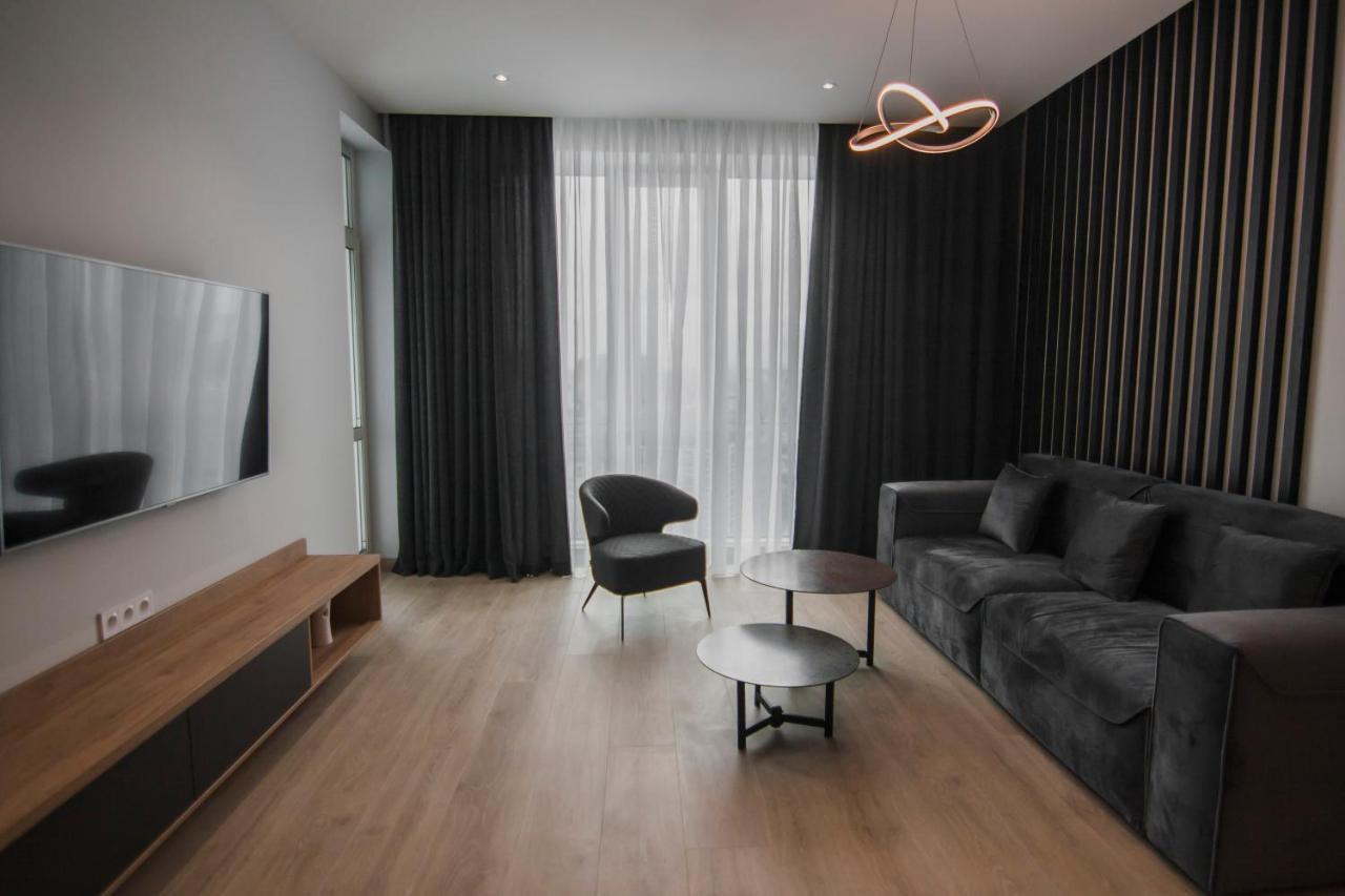 Royal Tower Residence Big Vip Apartment In Center Floor 27 Kyjev Exteriér fotografie